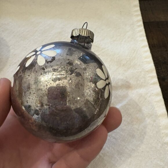 Vintage Silver Mercury Glass Hand Painted Glass Christmas Tree Ball Ornament - Picture 4 of 8